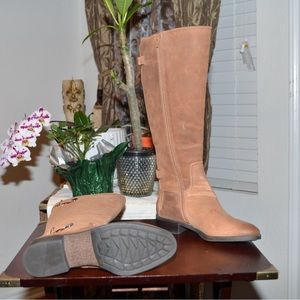 Antonio Melani boots size 7.5 silver buckles never used